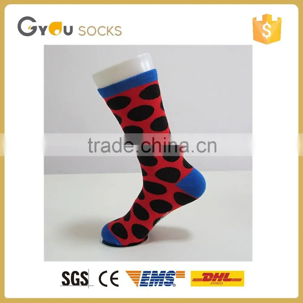 Red Men cotton Sports socks with Black pot Wholesale 2016