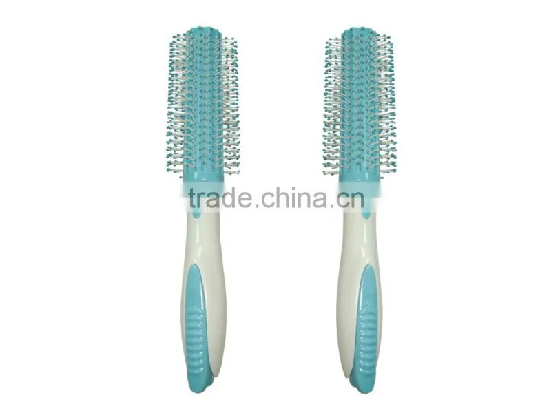 Professional plastic hair brush with clips
