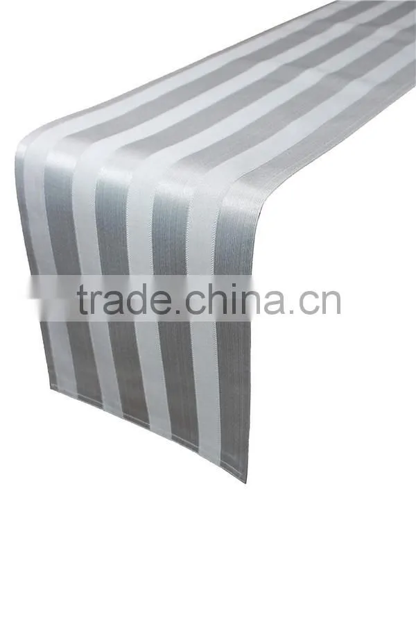 Wholesale 100% Polyester Fancy Checker Design Decorative Table Runner