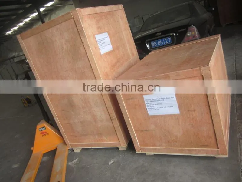 Wall table in laboratory furniture