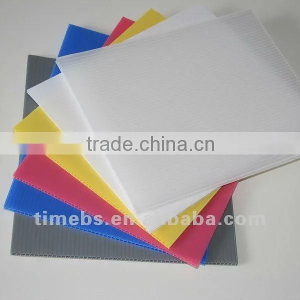 Yellow correx plastic board