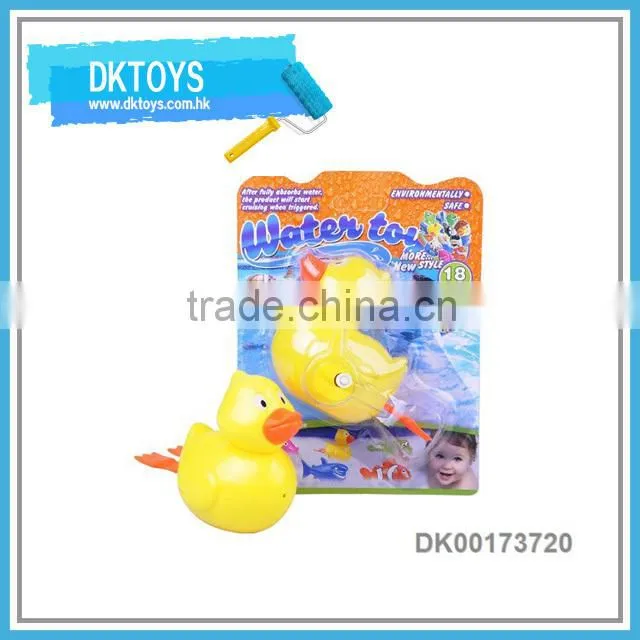 Bright Color Swimming Whale Plastic Wind Up Baby Toy