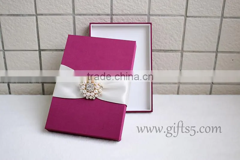 Luxury Fuchsia wedding invitation gift boxes in handmade