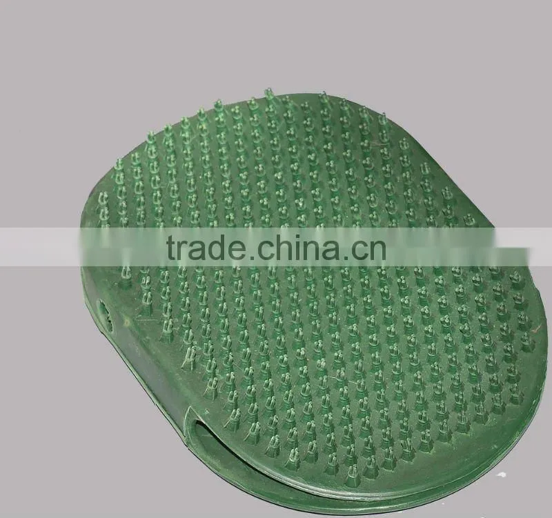 horse grooming pet cleaning brush