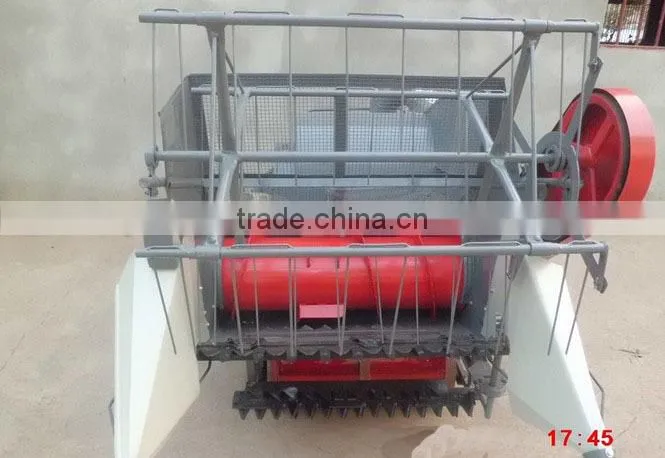 Professional mini combine harvester