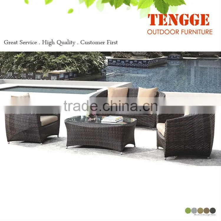 High Quality PE Rattan Outdoor Wicker Sofa 106019
