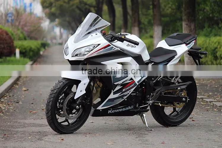 Cool Kawasaki Ninjai Super Sports Motorcycle of 200cc/ 250cc/350cc On Selling