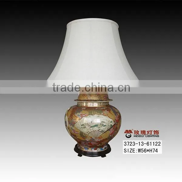 home decoration of ceramic desk lamp with wood base