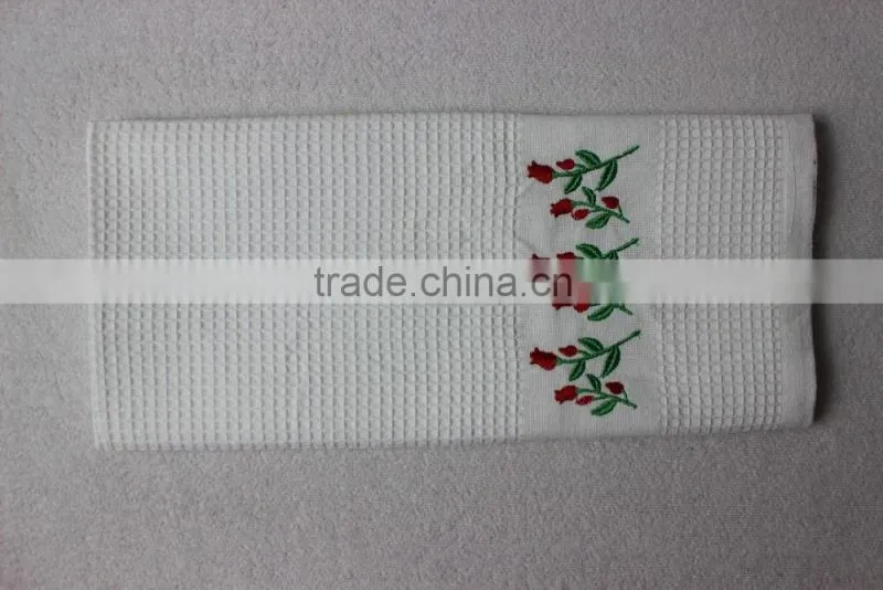 hot selling product 2016 waffle weave promotional beautiful embroidered tea towels