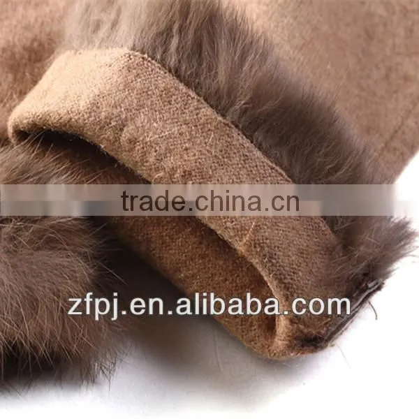 Ladies wearing sheep wool gloves with rabbit fur cuffs