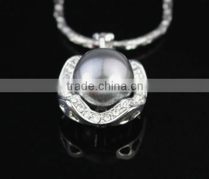 white gold austrian crystal imitation pearl necklace