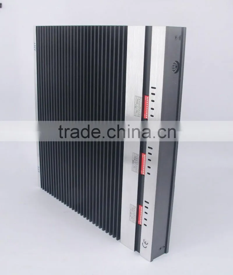 27dBm 70dB 900 2100 2600 MHz Mobile Signal Booster 2G 3G 4G Tri band Booster