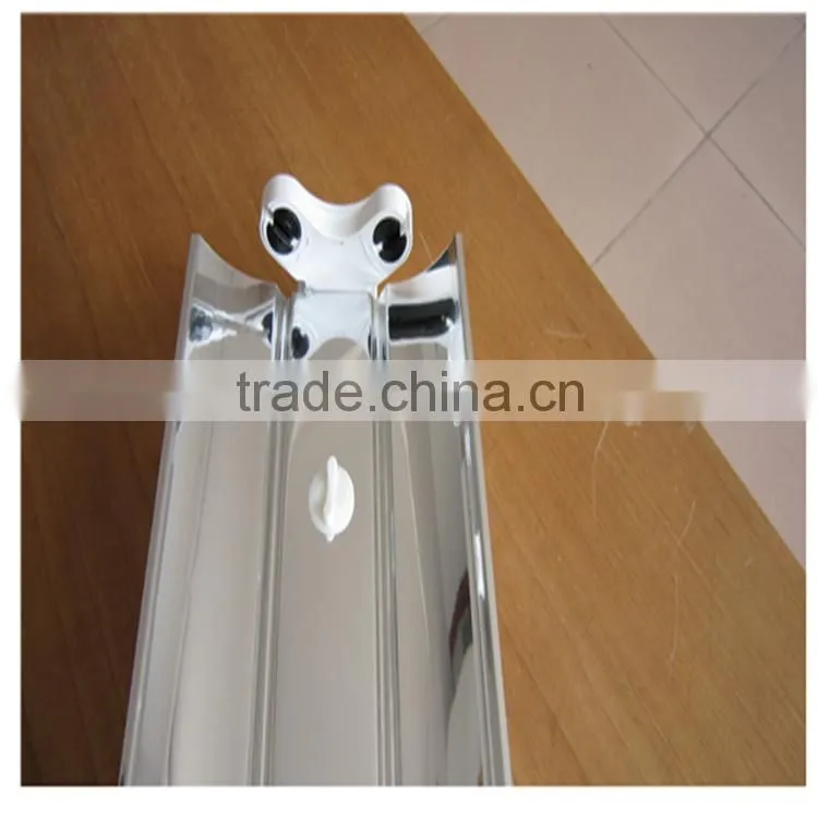 T8 batten fitting with led tube