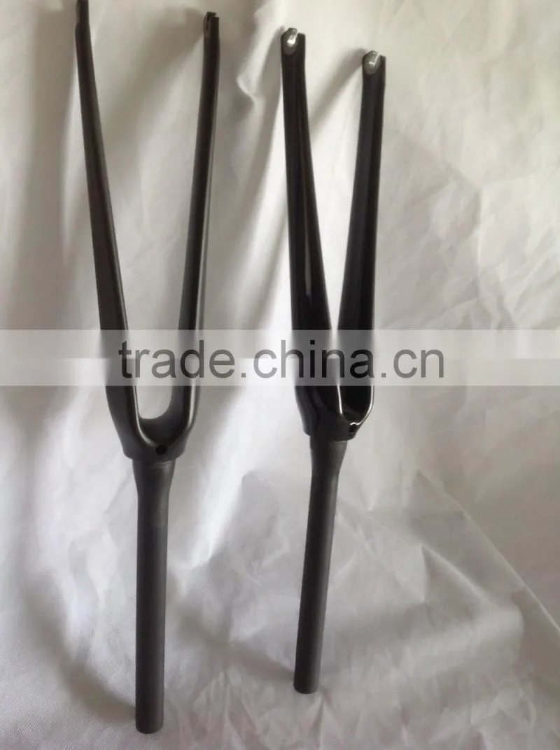 Wholesale road bike carbon fiber fork cheap price 700c carbon bike fork