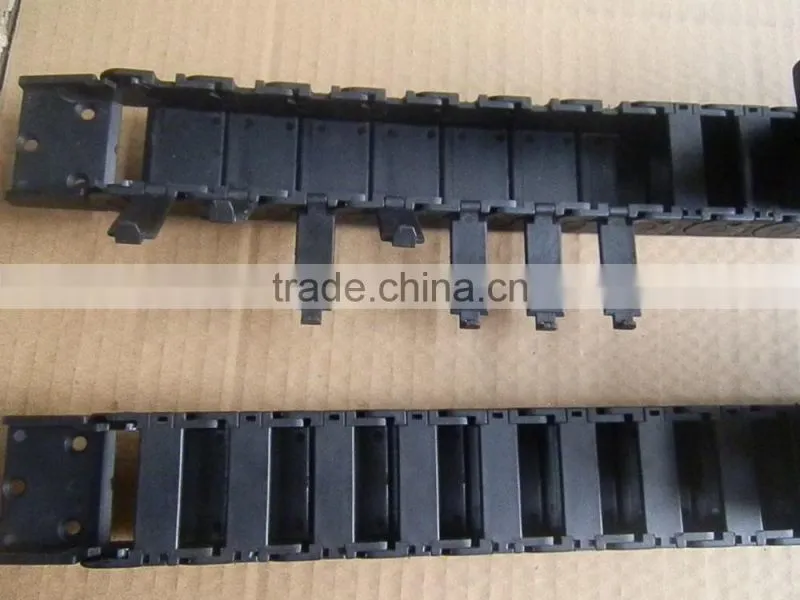Semiclosed Type and PA66 Material Cable Carrier