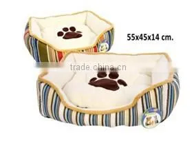 Pet Beds & Accessories