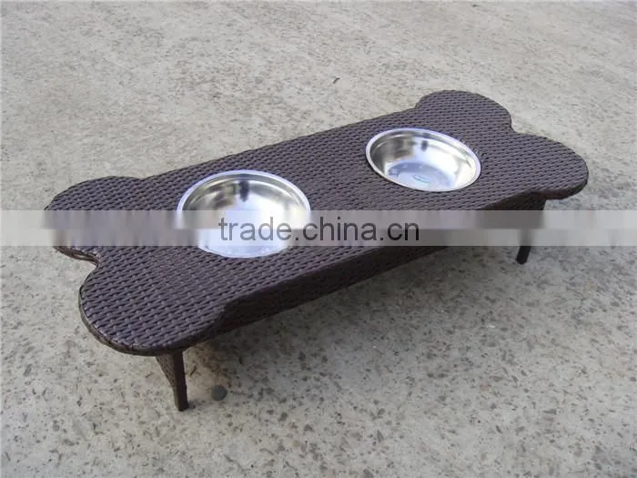 High quality rattan pet feeder