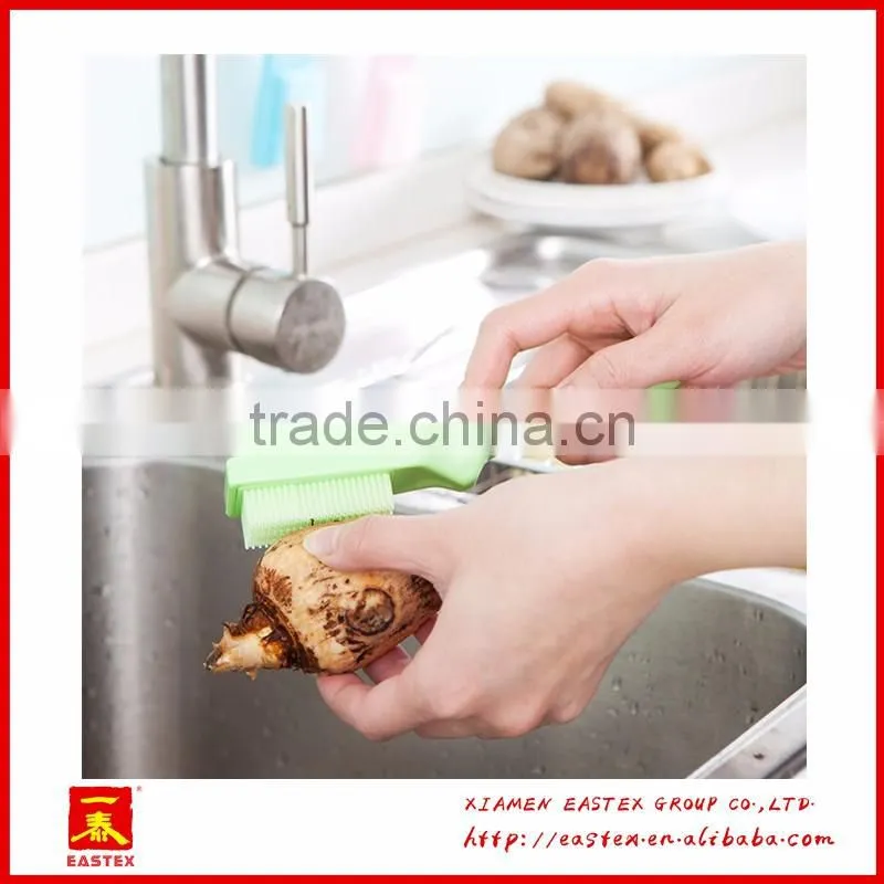High Quality Plastic Fruit and Vegetables Cleaning Brush