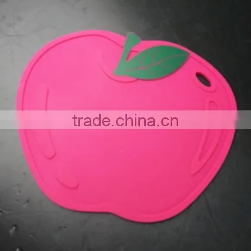 16139 apple shape unti-skidding table silicone mat
