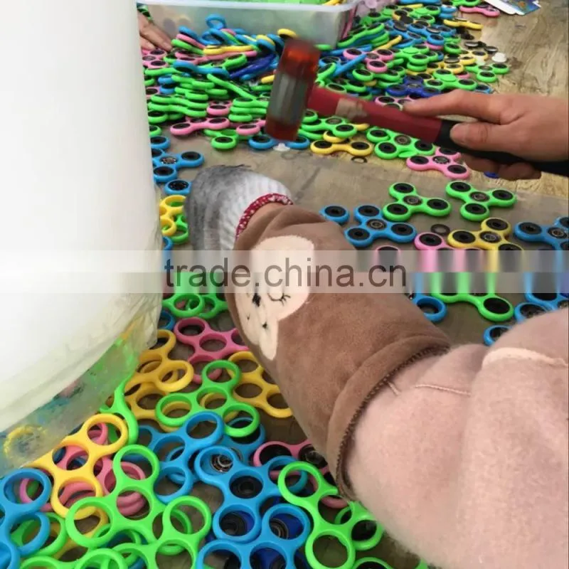 2017 wholesale Ultra Durable High Speed Fingertip Gyro