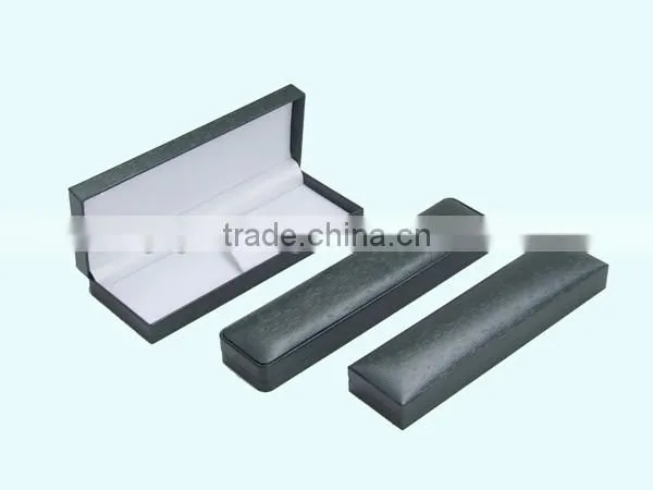 New designs wholesale customized leather ring box/leather necklace box
