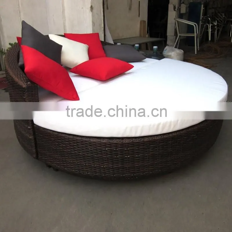 00 outdoor furniture comfortable round handmade rattan garden sunbed sofa bed YPS058