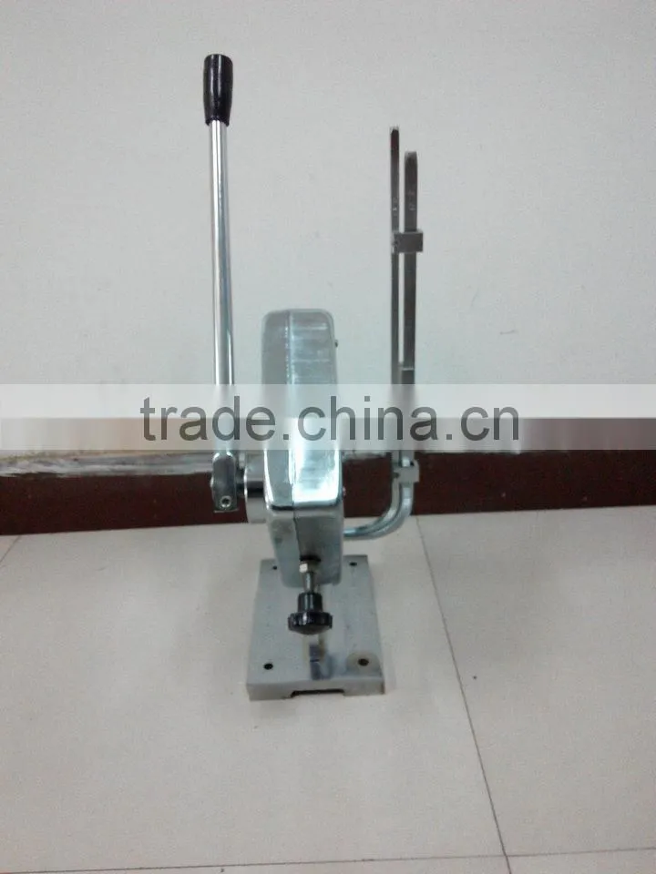 Labor-saving sausage clipper machine,good stable machine to seal the sausage,Use Single Manuel U50 clipps