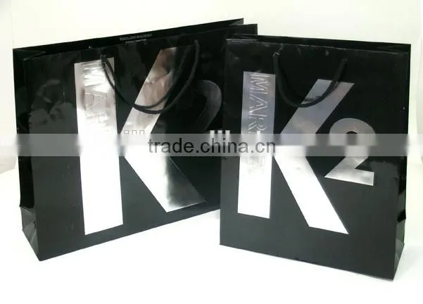 Cheap clothing paper bag with different design