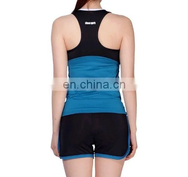 Woman simple design sport wear