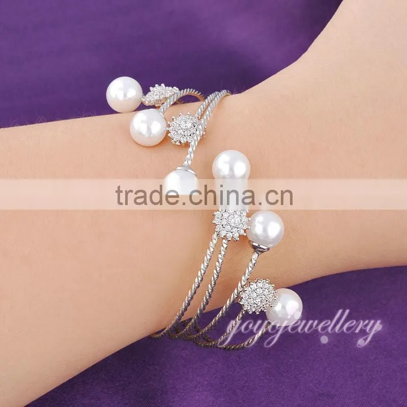 Latest design accessories for women white gold plated pearl bangle