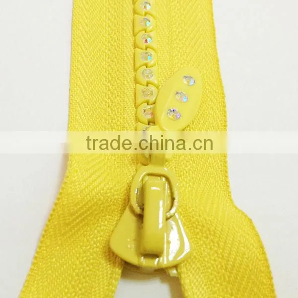Decorative plastic rhinestone zippers for handbags