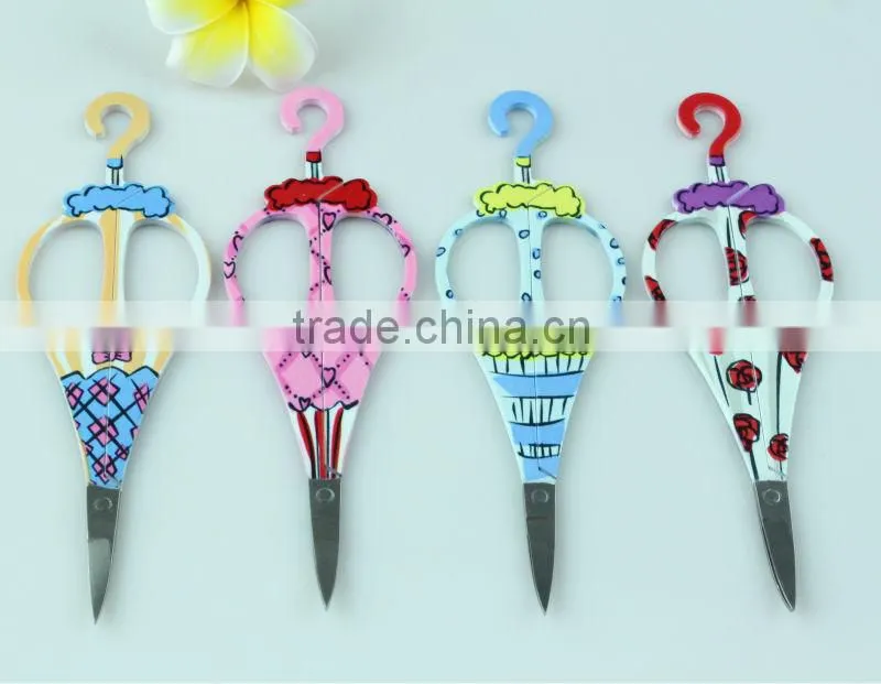 Umbrella Shape Beauty Nail Scissors Curved