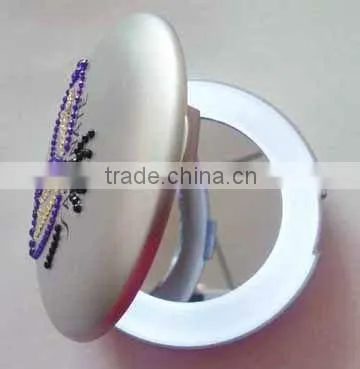Beautiful doube sided metal round mirror comapct with paint on the cover