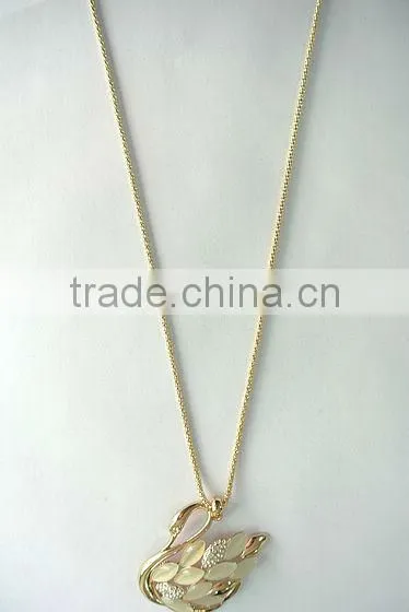 swan pearl pendant necklace