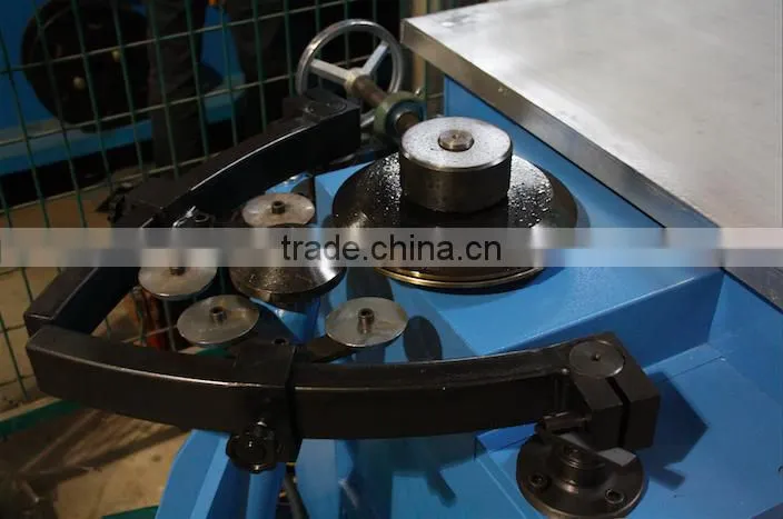 Round duct elbow making machine