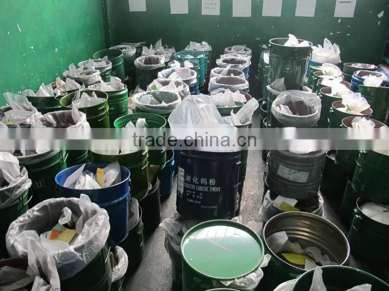 China Manufacturer Blue Tungsten Trioxide with Dark blue or bluish block crystallized powder