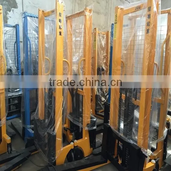 Manual Hydraulic With Foot Pedal Lifting Stacker