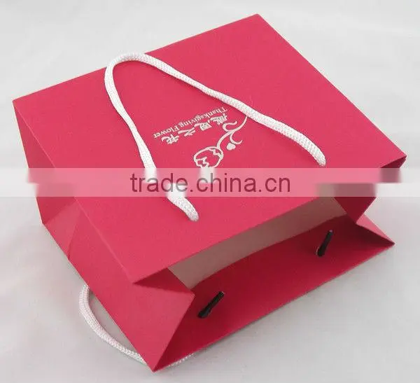 new design luxury recycle paper bag price,paper gift bag manufacturer