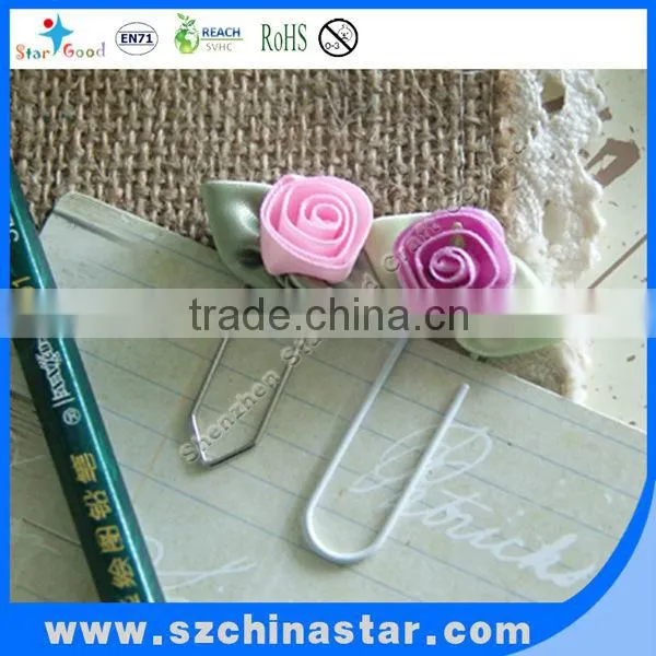 shapes paper clips with round tin box