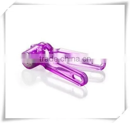 Fruit & Vegetable Tools plastic garlic press Peeler Garlic Crusher Twist Kitchen tool Helper Easy Used kh002