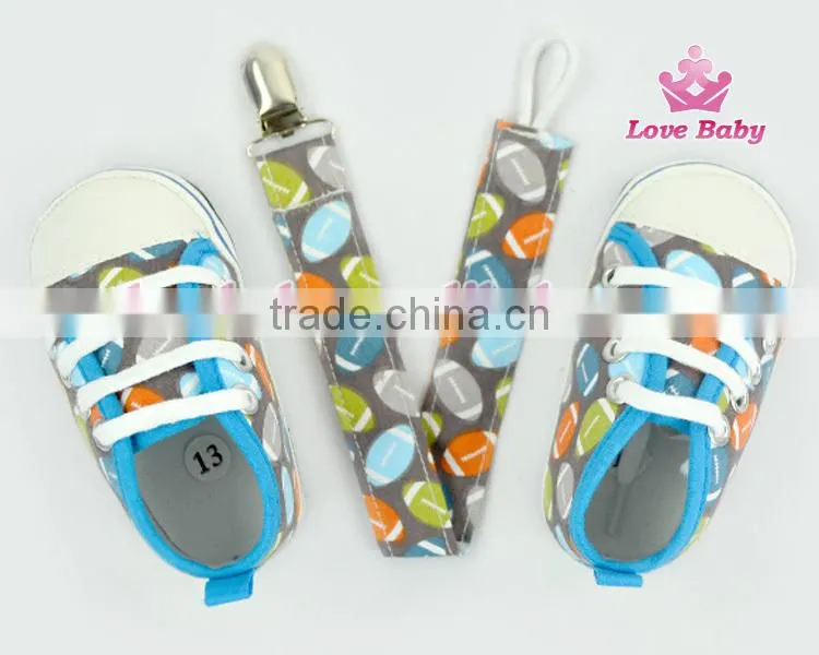 footwear Chinese walk canvas boy soft sole baby shoes matching Infant Pacifier Clip