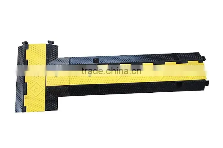 Lower Factoty Price 985*295*50mm Soft Flexible 3channels Rubber heavy duty cable protector
