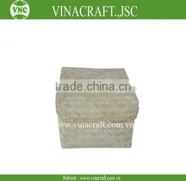 Small bamboo box for gift packing