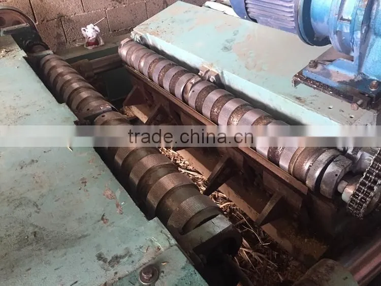 natural veneer peeling machine / rotary veneer cutting machine / timber peeling machine
