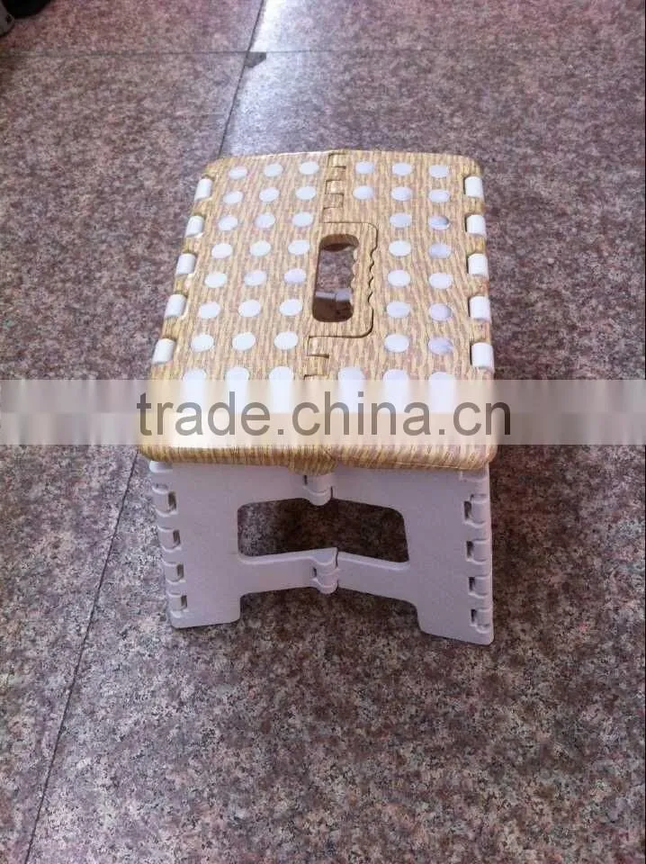 Popular sturdy plastic folding step stool in kitchen