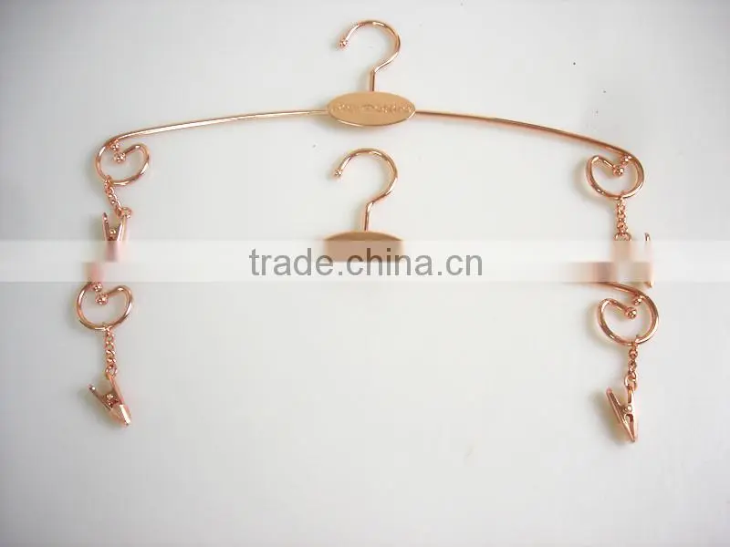 LM 161 metal hanger with clips for underwear