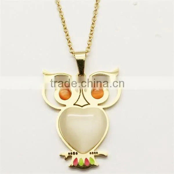 2015 New Design Heart Shaped Semi-precious Stone Pendant