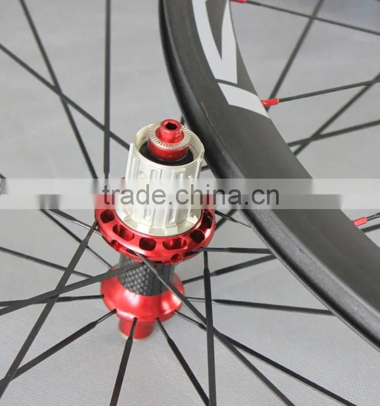 stiff 700C 38mm clincher road rims carbon road bike racing wheels with carbon hub Sapim CX ray spokes