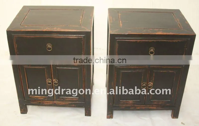 Chinese Antique black Colour bedside cabinet with one drawer two door 45*35*60cm