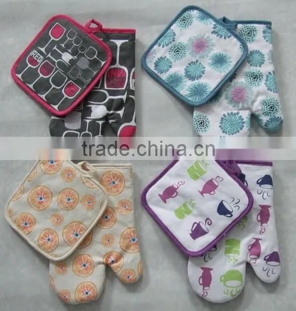 economic cotton fabric towel set cook design kitchen textile set gloves for couples